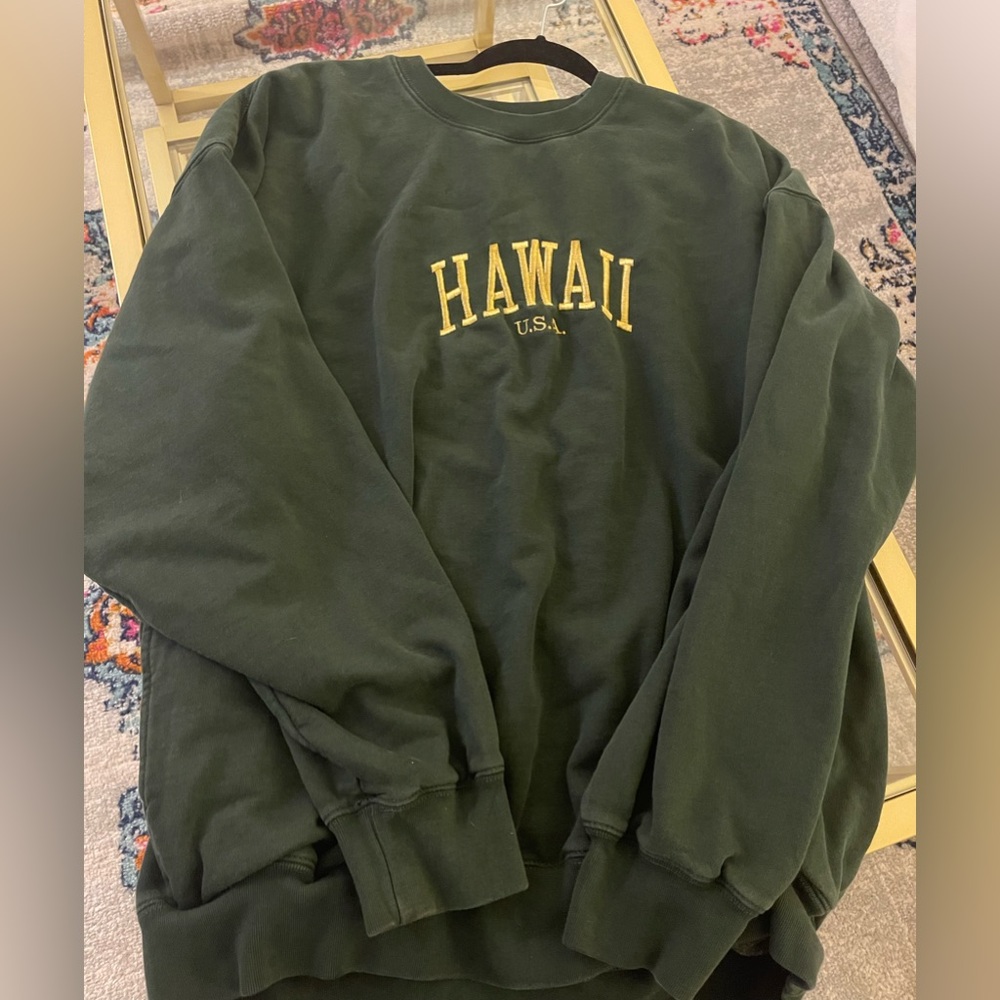 Brandy Melville Hawaii crewneck